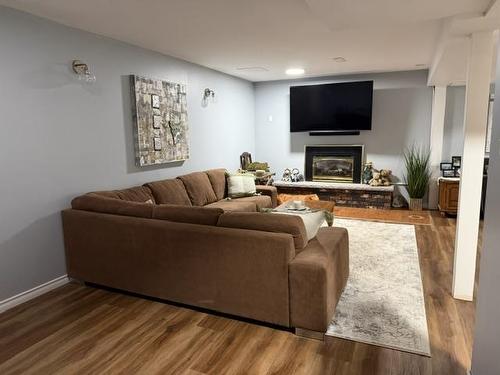 4130 Vanguard Avenue, Thunder Bay, ON - Indoor Photo Showing Living Room With Fireplace