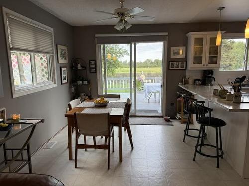 4130 Vanguard Avenue, Thunder Bay, ON - Indoor Photo Showing Dining Room