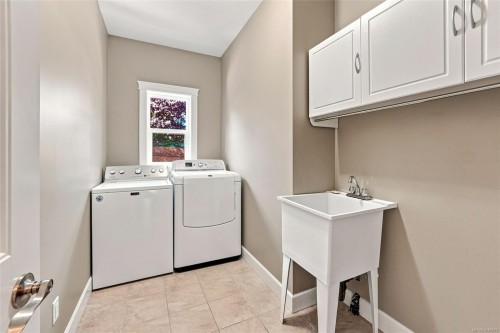 341 Sunny Dr, Nanaimo, BC 