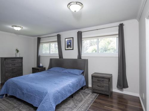 2312 Rosslyn Road, Thunder Bay, ON - Indoor Photo Showing Bedroom