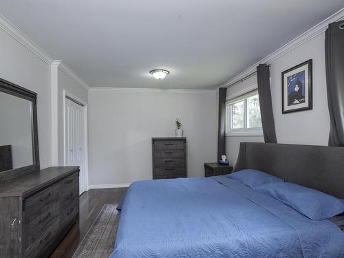2312 Rosslyn Road, Thunder Bay, ON - Indoor Photo Showing Bedroom