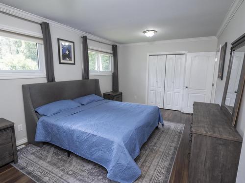 2312 Rosslyn Road, Thunder Bay, ON - Indoor Photo Showing Bedroom