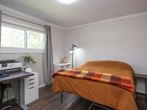 2312 Rosslyn Road, Thunder Bay, ON - Indoor Photo Showing Bedroom