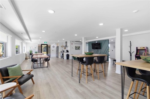 #206-2461 Gateway Rd, Langford, BC - Indoor