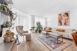Salon - 