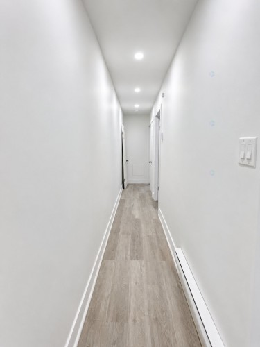 Corridor - 2-9130 Rue St-Urbain, Montréal (Ahuntsic-Cartierville), QC - Indoor Photo Showing Other Room