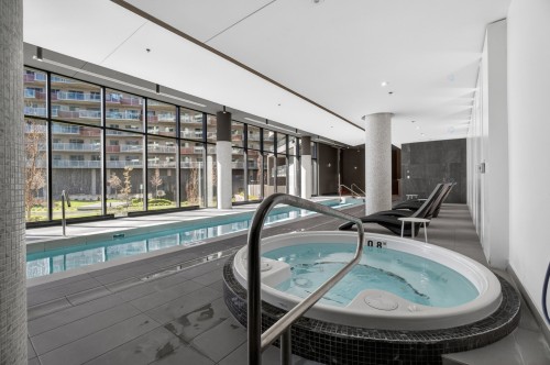 Pool - 621-505 Rue De L'Escale, Brossard, QC - Indoor Photo Showing Other Room With In Ground Pool