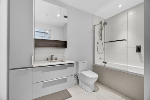 Bathroom - 621-505 Rue De L'Escale, Brossard, QC - Indoor Photo Showing Bathroom