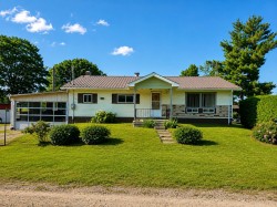 134 Ch. de la Montagne  L'Île-Du-Grand-Calumet, QC J0X 1J0