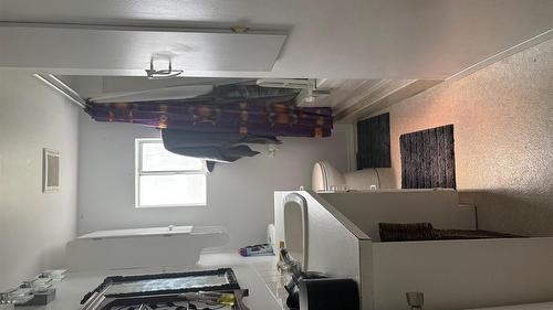 515 5Th Street, Cranbrook, BC - Indoor Photo Showing Other Room