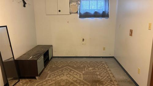 515 5Th Street, Cranbrook, BC - Indoor Photo Showing Other Room