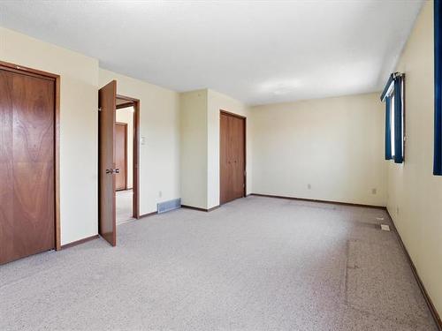 854 Templeton Ave, Winnipeg, MB - Indoor Photo Showing Other Room