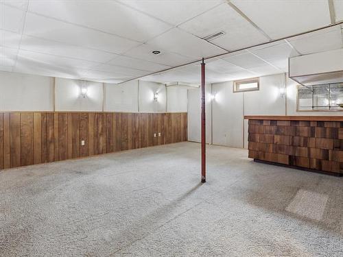 854 Templeton Ave, Winnipeg, MB - Indoor