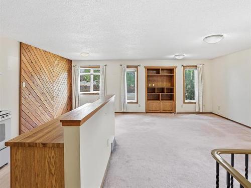 854 Templeton Ave, Winnipeg, MB - Indoor Photo Showing Other Room