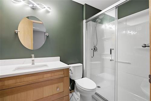 243 Bairdmore Blvd, Winnipeg, MB - Indoor Photo Showing Bathroom