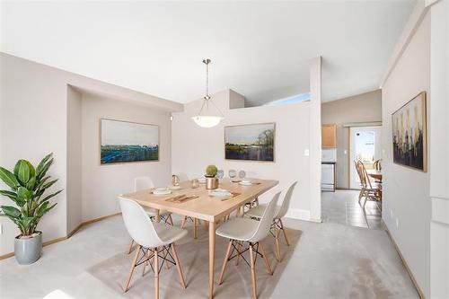243 Bairdmore Blvd, Winnipeg, MB - Indoor Photo Showing Dining Room