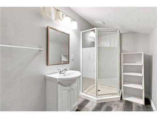 87 Jones St, Moncton, NB 