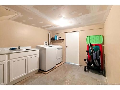 87 Jones St, Moncton, NB 
