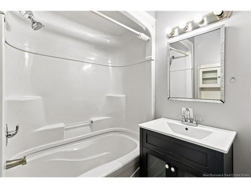 87 Jones St, Moncton, NB 