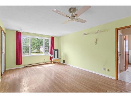 41 Hillcourt Dr, Fredericton, NB 