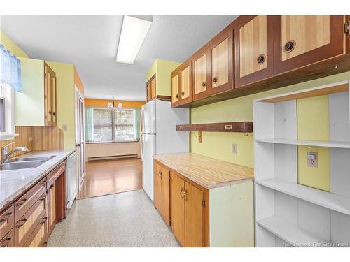 41 Hillcourt Dr, Fredericton, NB 