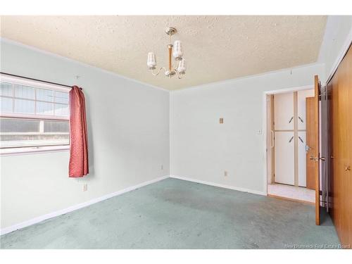 41 Hillcourt Dr, Fredericton, NB 