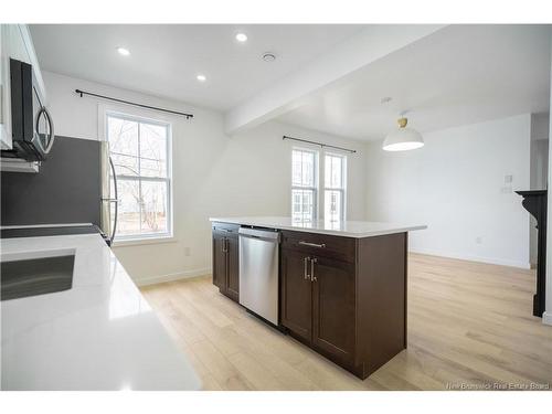 20 Harding St, Saint John, NB - Indoor Photo Showing Kitchen