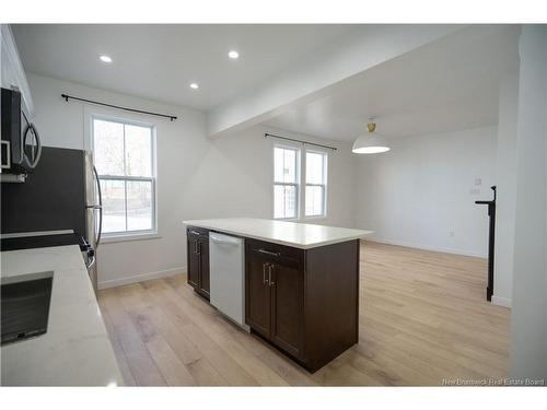 20 Harding St, Saint John, NB - Indoor Photo Showing Kitchen