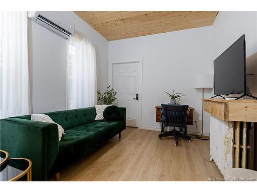 1275 West Riverside Dr, Perth-Andover, NB - Indoor