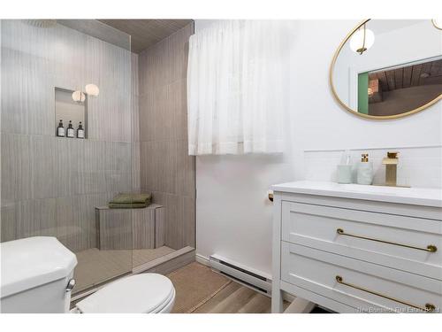 1275 West Riverside Dr, Perth-Andover, NB - Indoor Photo Showing Bathroom