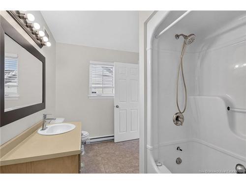 302 Lonsdale Dr, Moncton, NB 