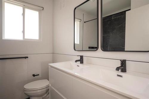 59 Arden Ave, Winnipeg, MB - Indoor Photo Showing Bathroom