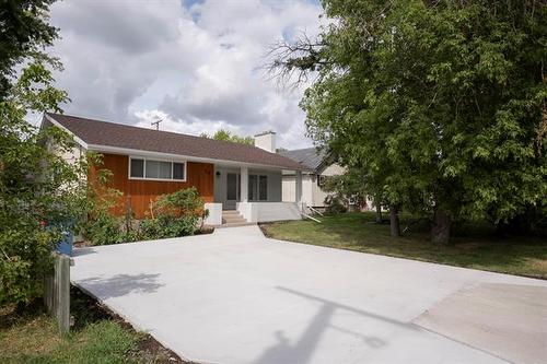 59 Arden AVE  Winnipeg, MB R2M 2K1