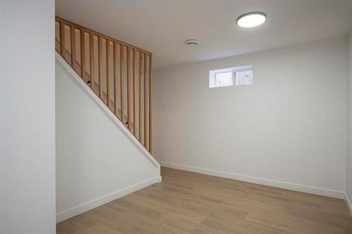 59 Arden Ave, Winnipeg, MB - Indoor Photo Showing Other Room