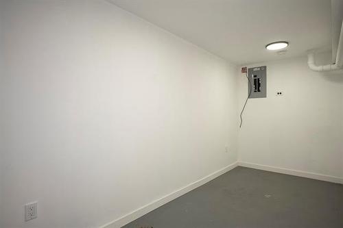 59 Arden Ave, Winnipeg, MB - Indoor Photo Showing Other Room