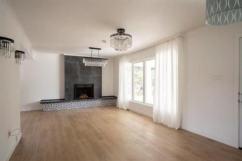 59 Arden Ave, Winnipeg, MB - Indoor With Fireplace