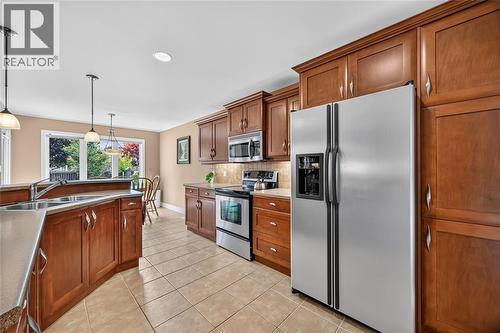 169 Augusta Boulevard, Sarnia, ON - Indoor Photo Showing Kitchen With Double Sink