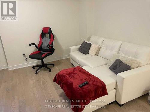 83 William Duncan Road, Toronto, ON - Indoor