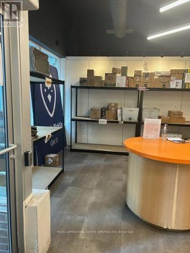 609 CHURCH STREET , Toronto, Ontario M4Y 2T3 2