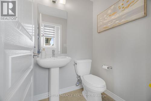 144 - 1890 Rymal Road E, Hamilton, ON - Indoor Photo Showing Bathroom