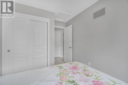 144 - 1890 Rymal Road E, Hamilton, ON - Indoor Photo Showing Bedroom