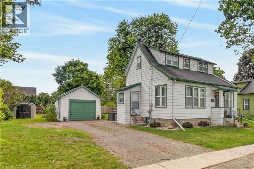 176 CROSS Street E  Dunnville, ON N1A 1B8