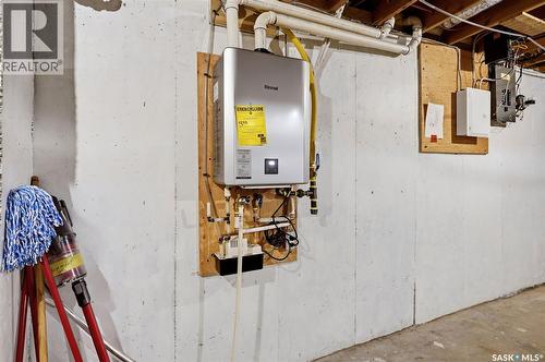 4168 Castle Road, Regina, SK - Indoor Photo Showing Basement