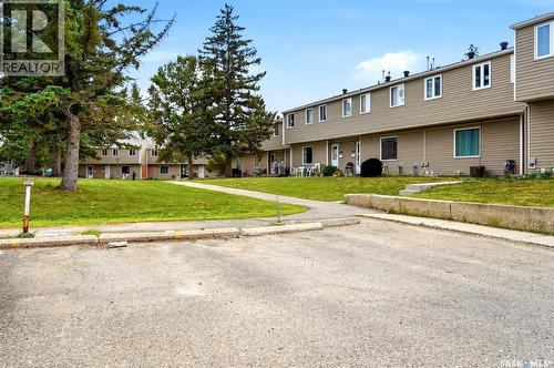 4168 Castle Road, Regina, SK - Outdoor