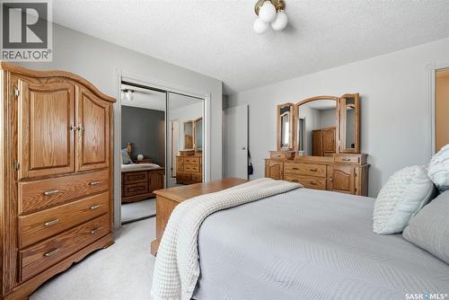 2118 Elderkin Drive E, Regina, SK - Indoor Photo Showing Bedroom