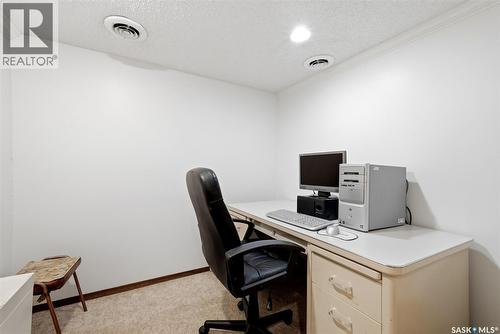 2118 Elderkin Drive E, Regina, SK - Indoor Photo Showing Office