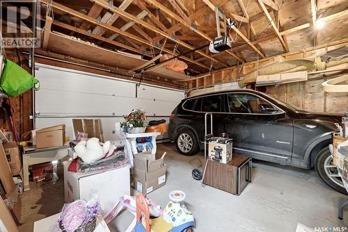 2118 Elderkin Drive E, Regina, SK - Indoor Photo Showing Garage