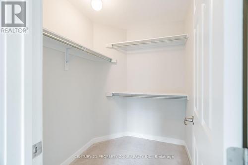 1060 Curraglass Walk, Ottawa, ON - Indoor With Storage