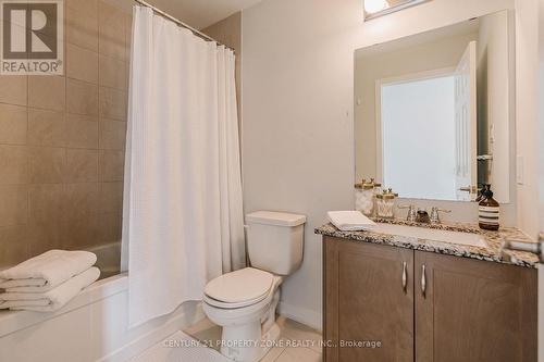 1060 Curraglass Walk, Ottawa, ON - Indoor Photo Showing Bathroom