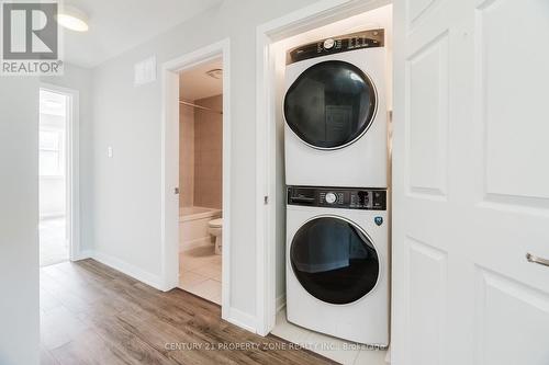 1060 Curraglass Walk, Ottawa, ON - Indoor Photo Showing Laundry Room
